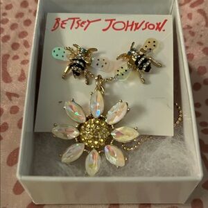 Betsey Johnson Gold and Iridescent Necklace Set